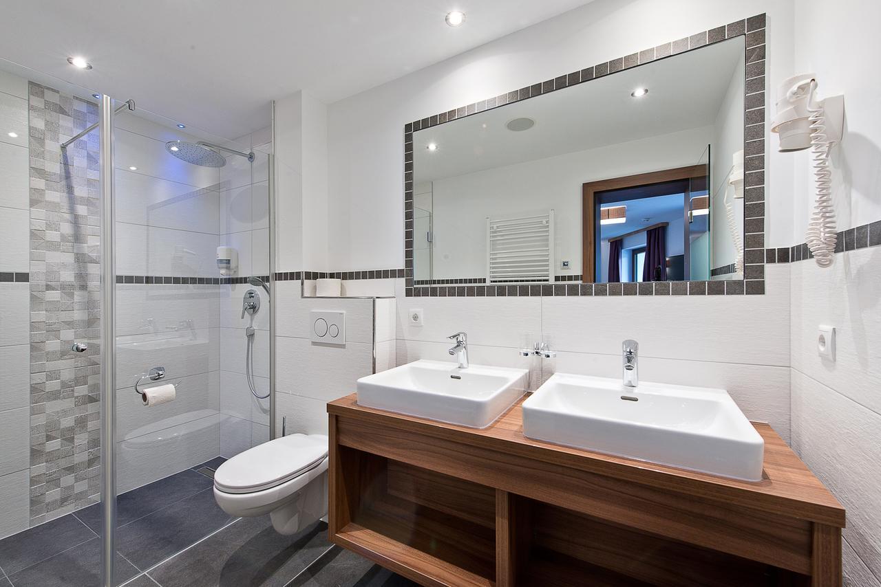 Hotel Neuwirt Zell am Ziller Luaran gambar